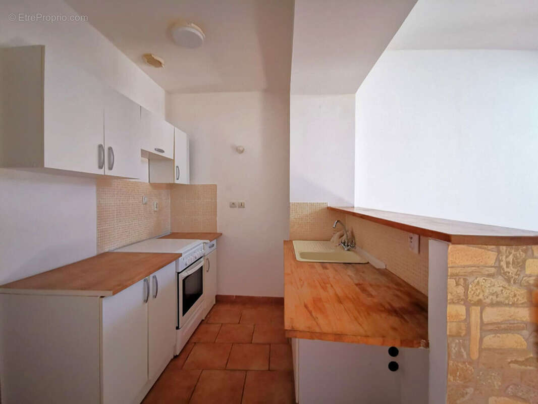 Appartement à CAUMONT-SUR-DURANCE