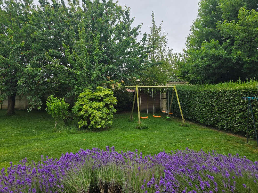 Maison à vendre - Le Havre Aplemont - 204 m² - 6 chambres - Jardin - Garage - photo 3