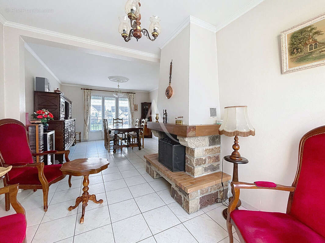 Maison à BOUCHEMAINE