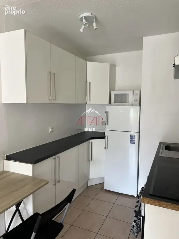 Appartement t3 - 44 m2 avec balcon et parking   douane croix de rozon à pied - 74160 collonges sous saleve - photo 2