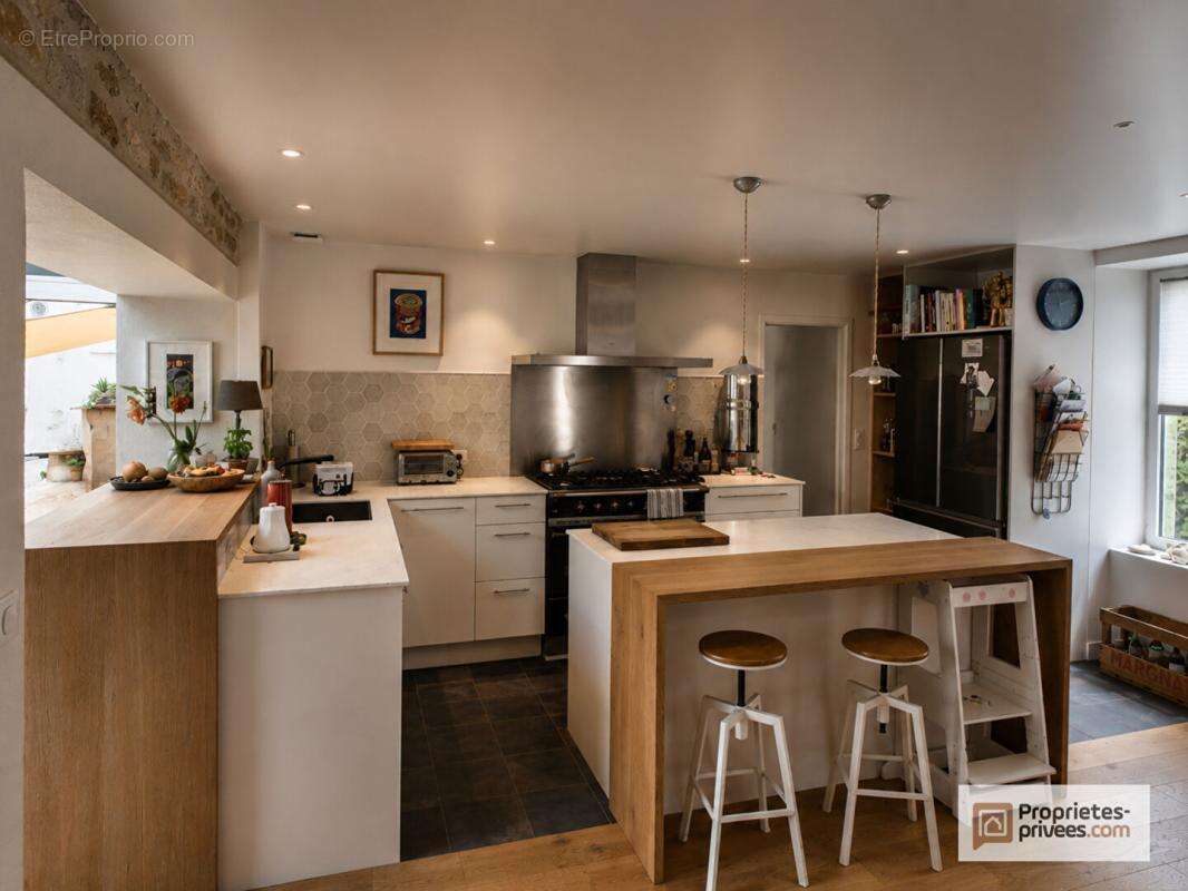 Maison de pêcheur rénovée avec terrain constructible à Saint-Guénolé, Penmarch - photo 3