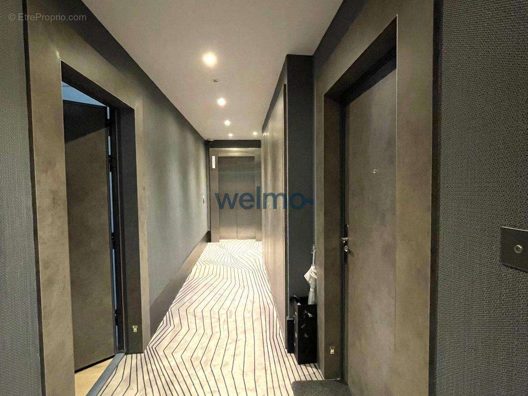 Appartement à PARIS-14E