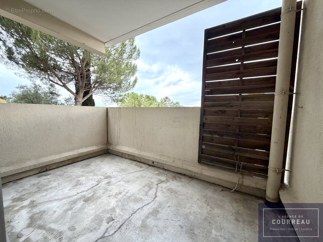 Appartement F2 de 36,56 m2 avec terrasse - photo 2