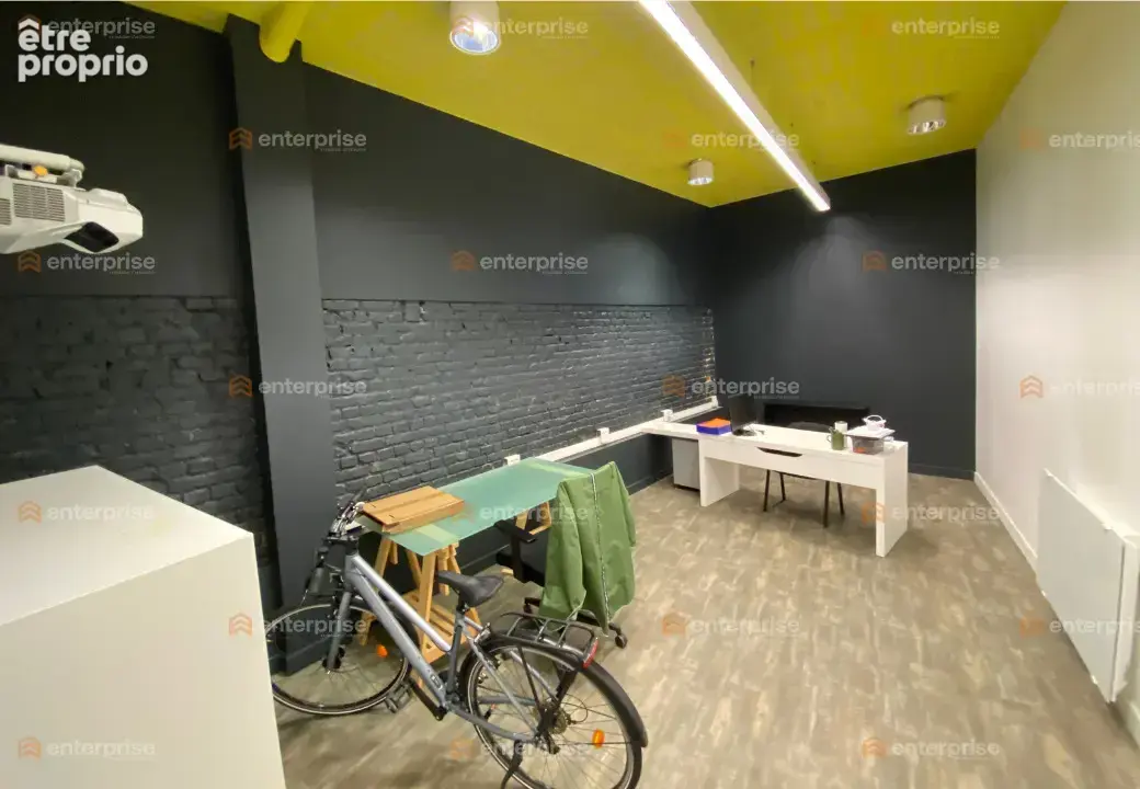 A vendre - bureaux rez-de-chaussee - 300m2 - lille hyper centre - photo 4