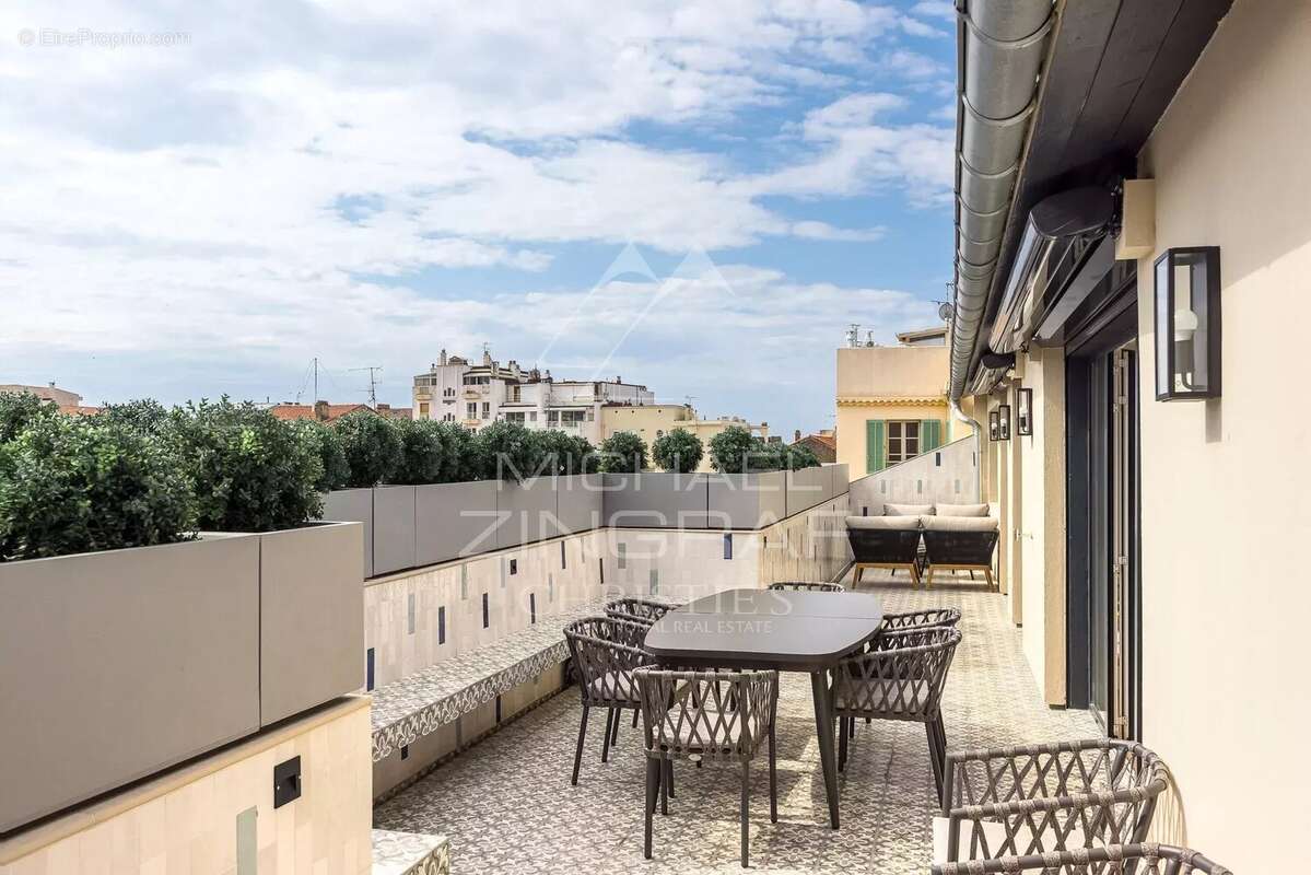 Appartement à CANNES