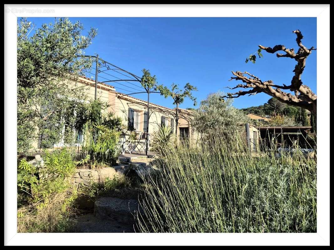 Maison à BAGNOLS-SUR-CEZE