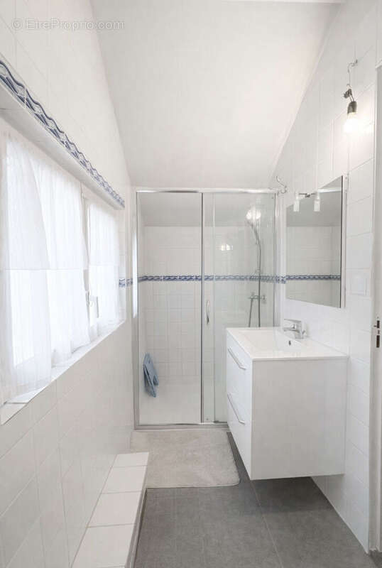 Maison à LE BOURGET