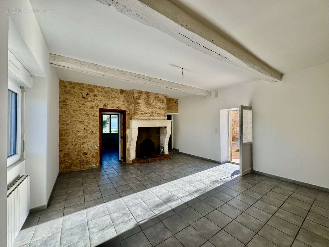 Maison à MOULEYDIER