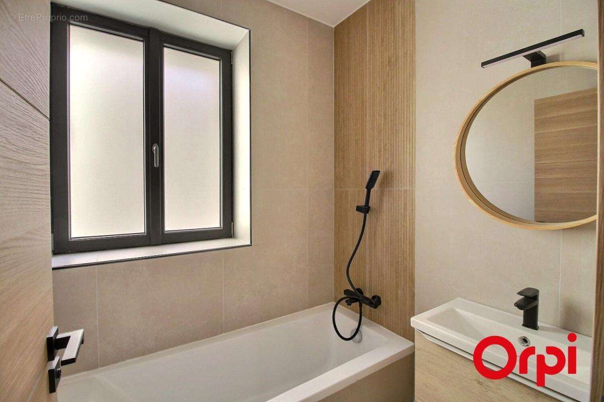 Commerce à MARSEILLE-13E