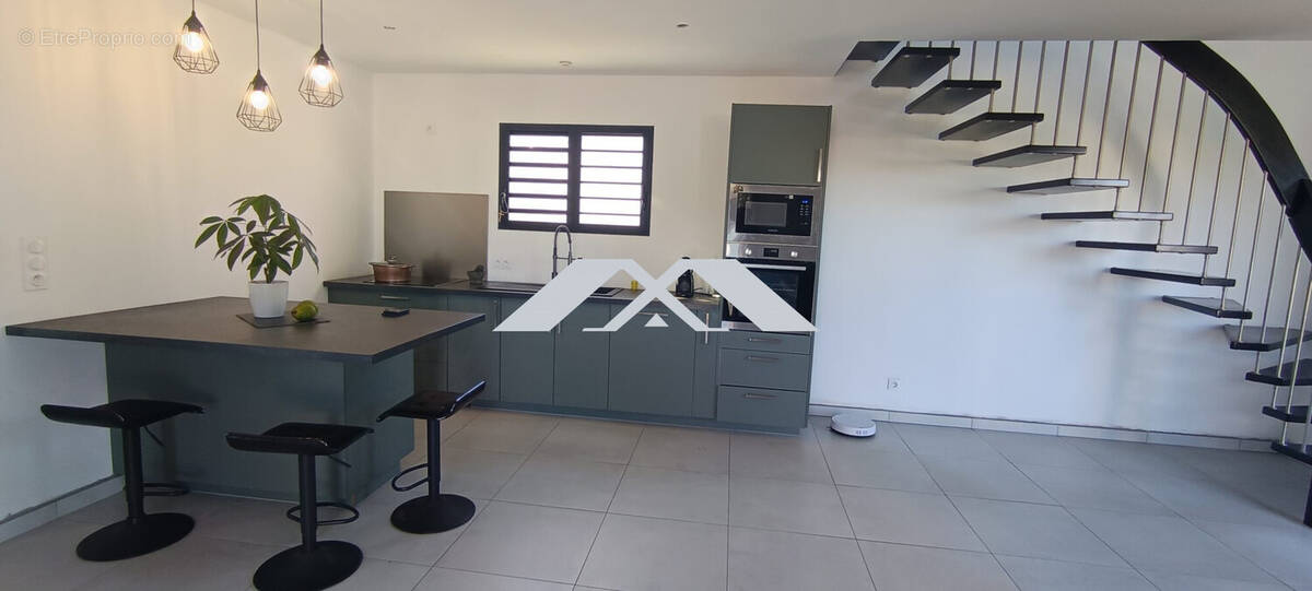 Maison à SAINT-JOSEPH