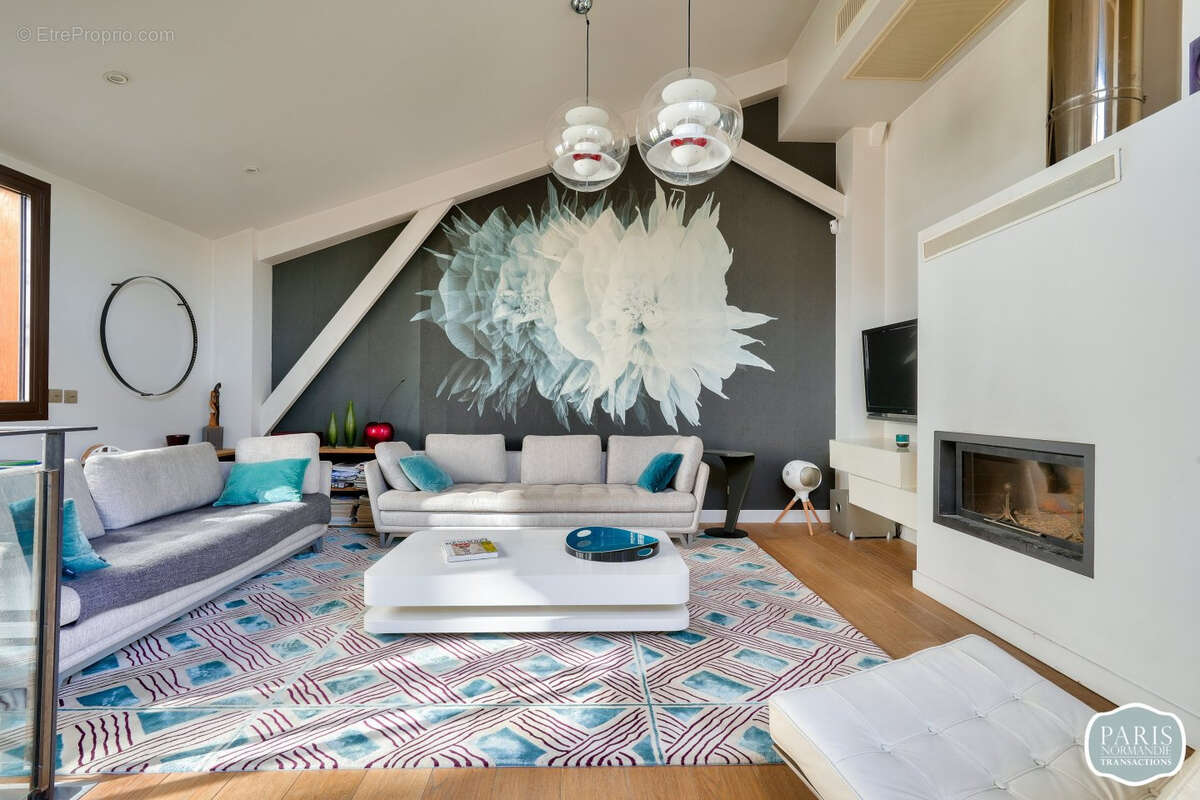 Maison à COURBEVOIE