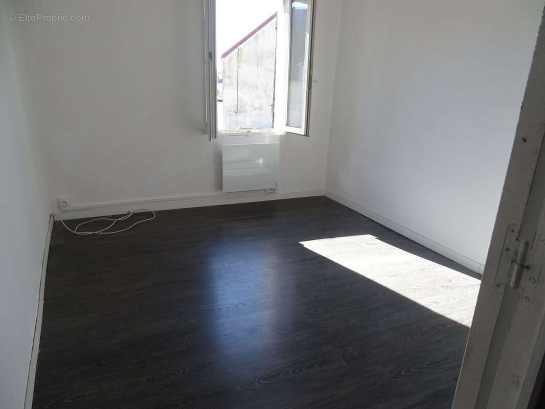 Maison à LE CHATELET