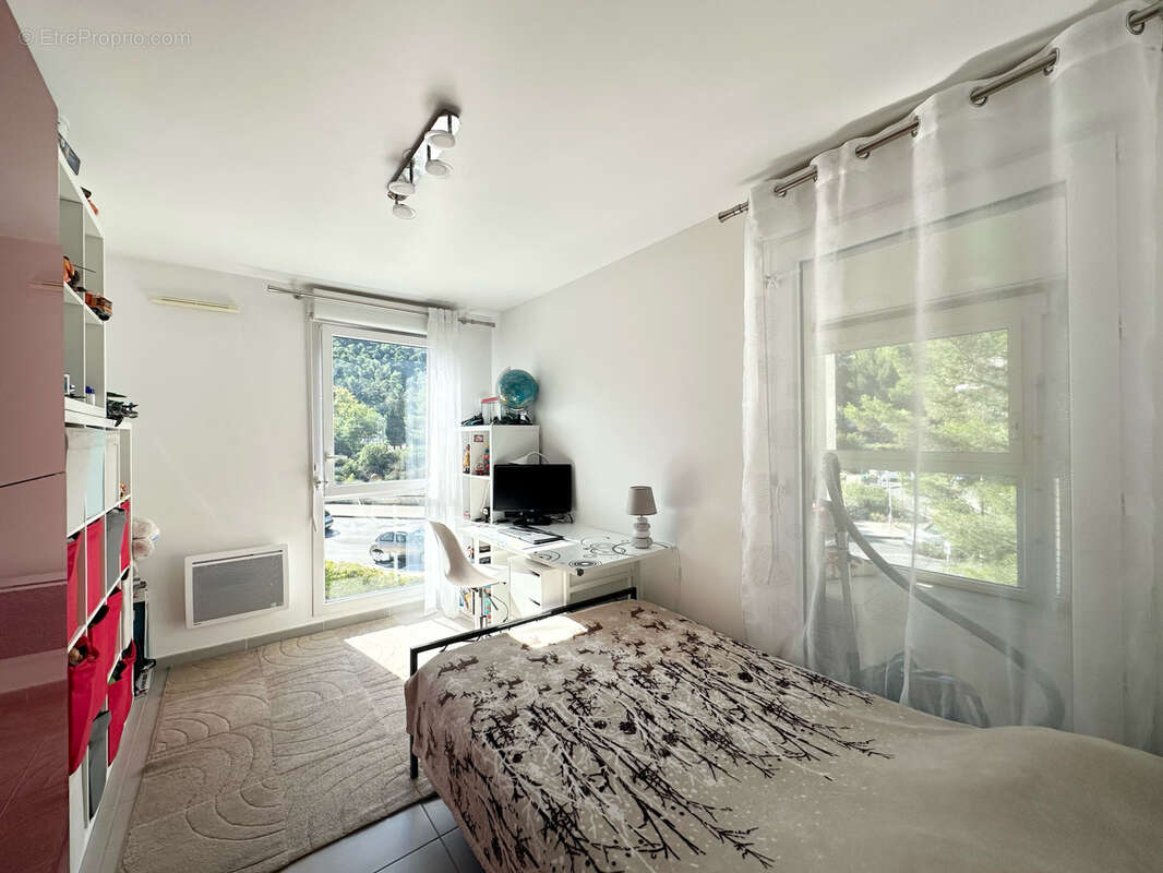 Appartement à MARSEILLE-9E