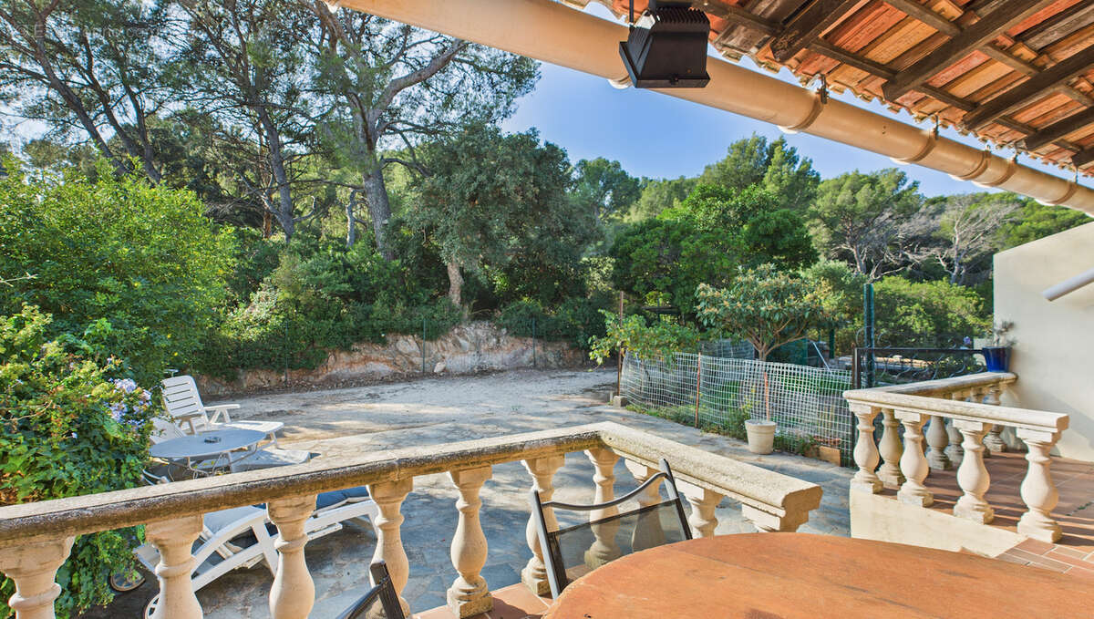 Maison à CARQUEIRANNE