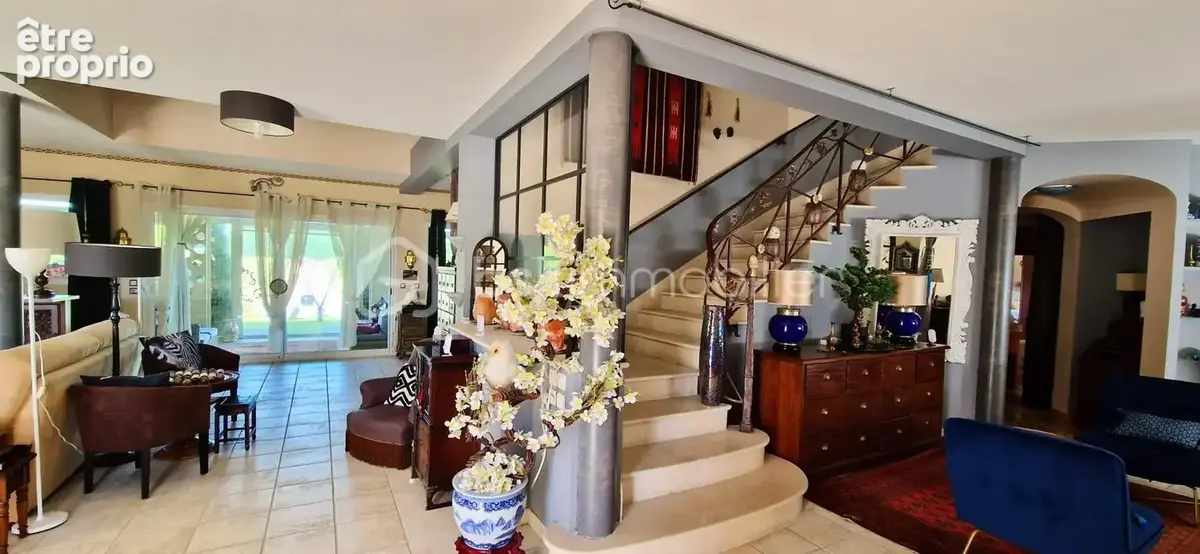 Villa familiale de caractère – volumes rares – 284 m² + véranda 37 m² – esprit coup de cœur - photo 13