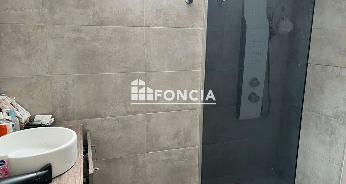 Maison à BONNIERES-SUR-SEINE