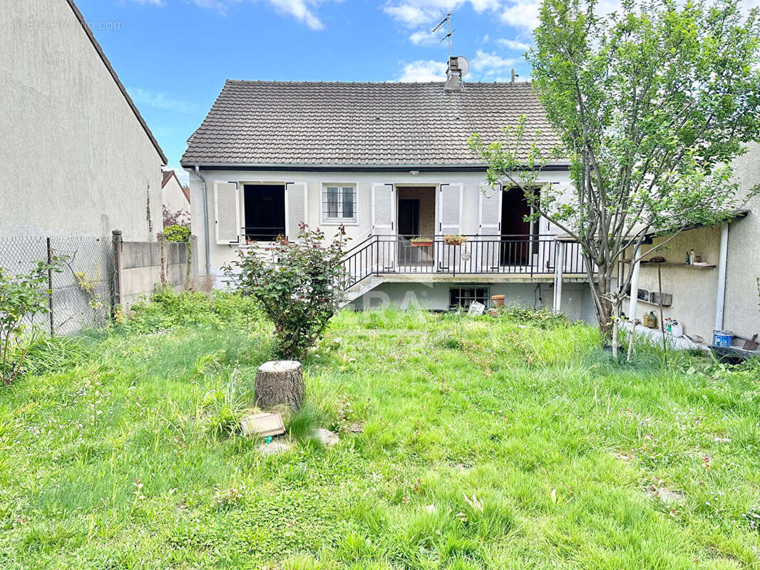 Maison à HOUILLES