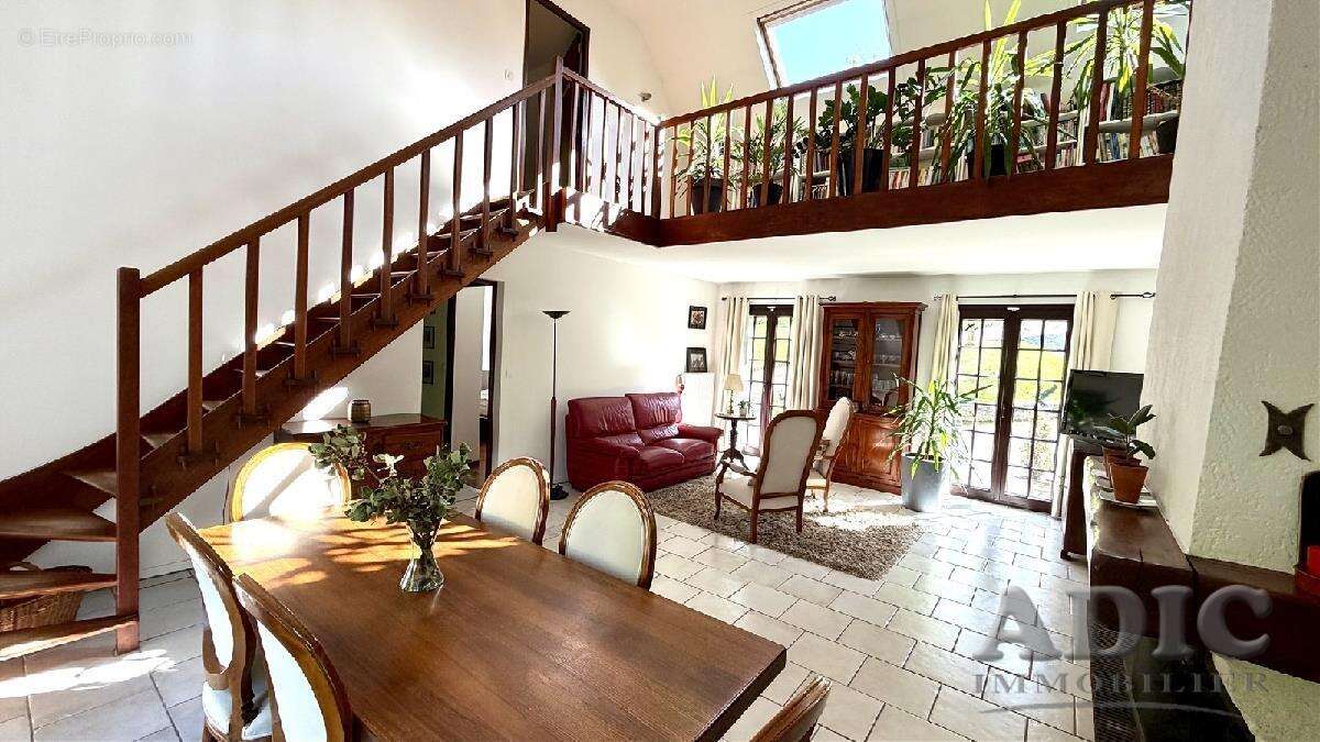 Maison 135 m² à Dammartin-En-Goele  - photo 6