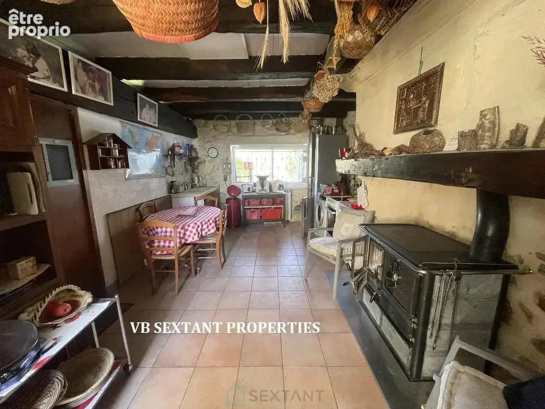 Entre- Deux- Mers, À 15mn de Saint-Émilion et 50 mn de Bordeaux,  coup de coeur pour ce  domaine de 13 hectares, rare et emprein - photo 13