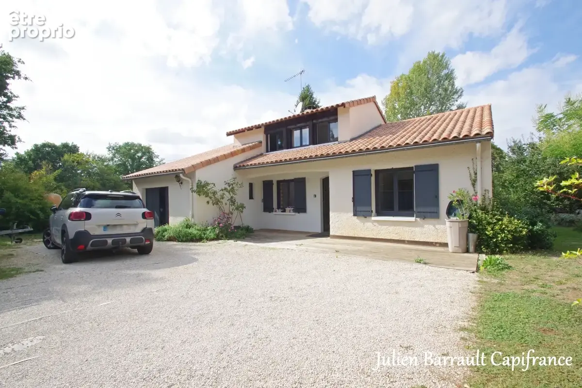 Maison familiale de 127,48 m² avec 5 chambres sur un terrain clos de 1133 m² - photo 1