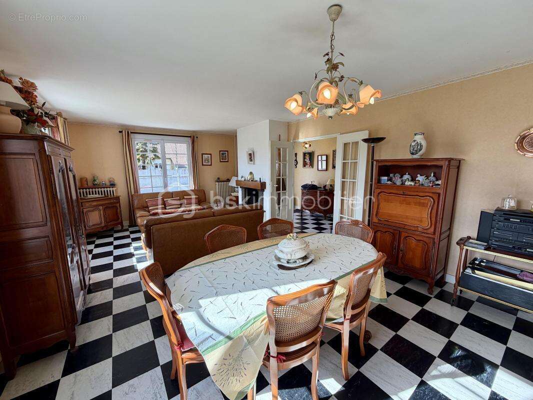 Maison à MEUNG-SUR-LOIRE