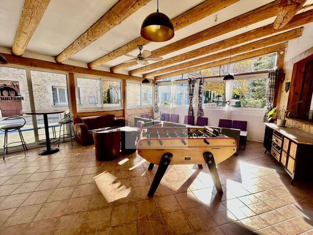 Appartement à PORTES-EN-VALDAINE