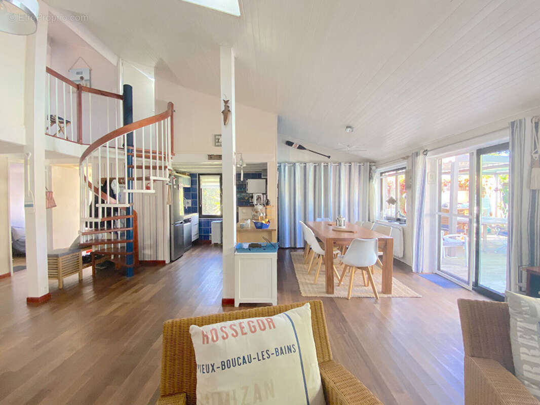 Maison à GUJAN-MESTRAS