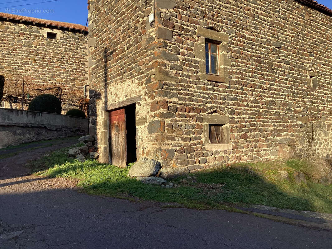Ferme avec dépendances A RENOVER - sur terrain d'env 1200 m2 - photo 19