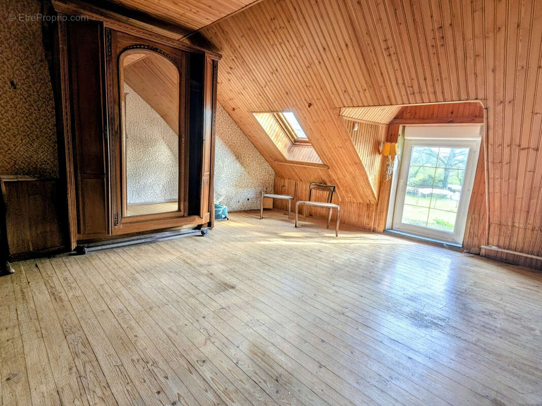 Maison à JOUE-SUR-ERDRE
