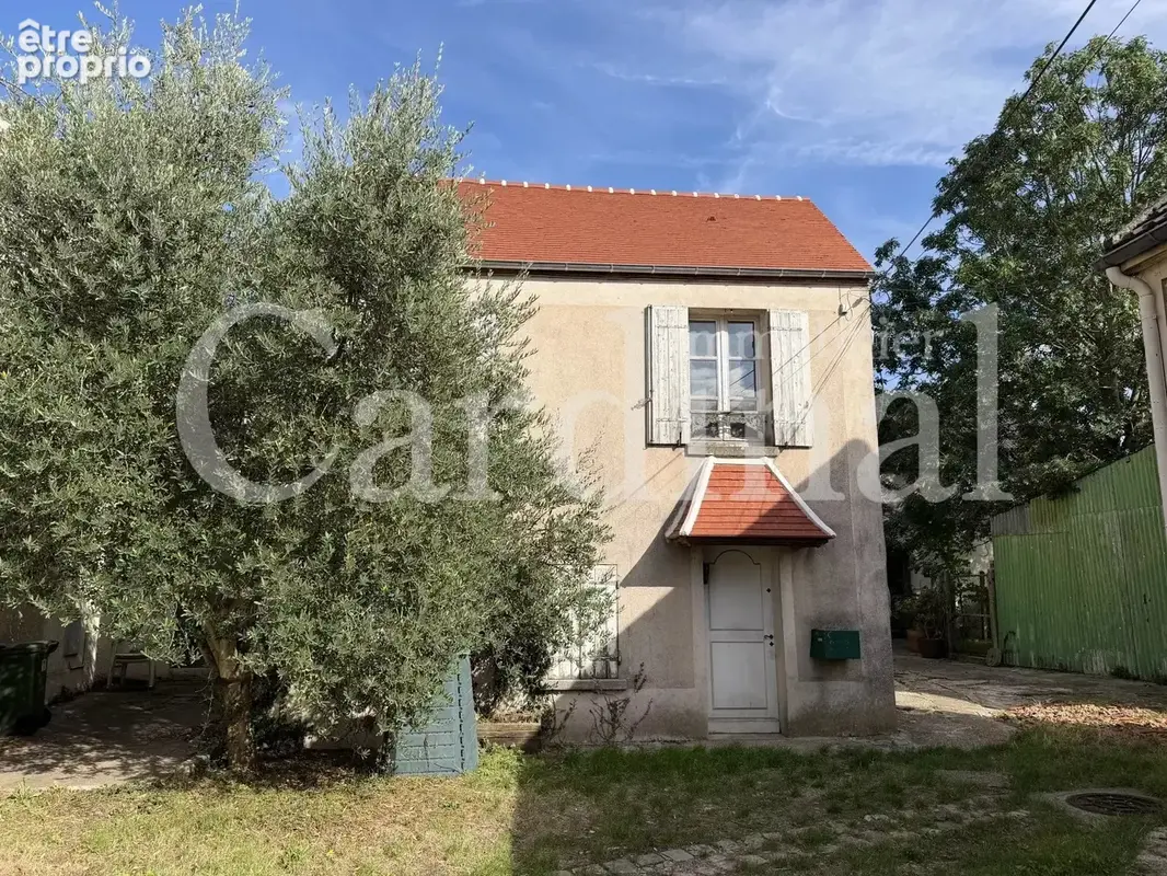 Une maison de charme à réinventer au cœur du village - photo 11