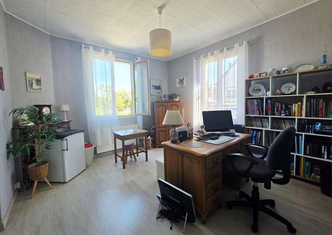Chambre ou bureau - Maison à JANVILLE