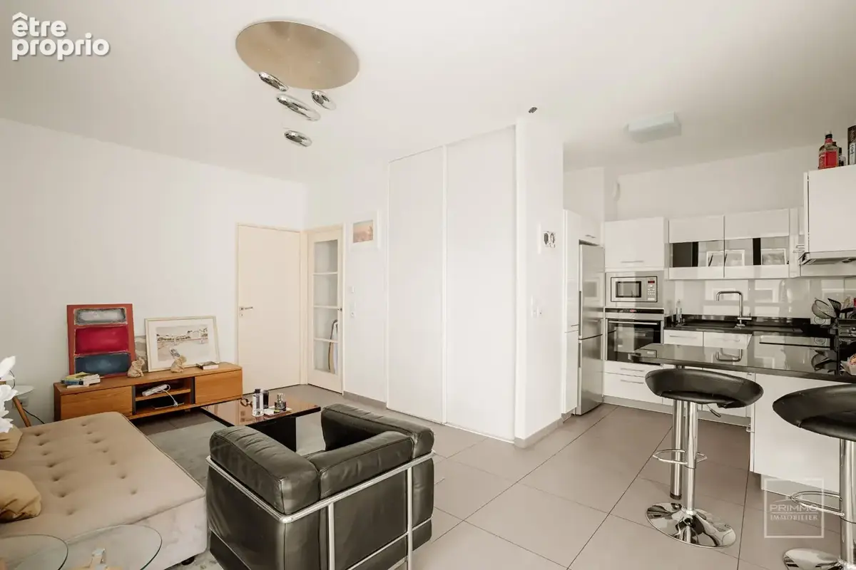 Lyon 6, saint pothin, immeuble standing, 46.74m², balcon - photo 3