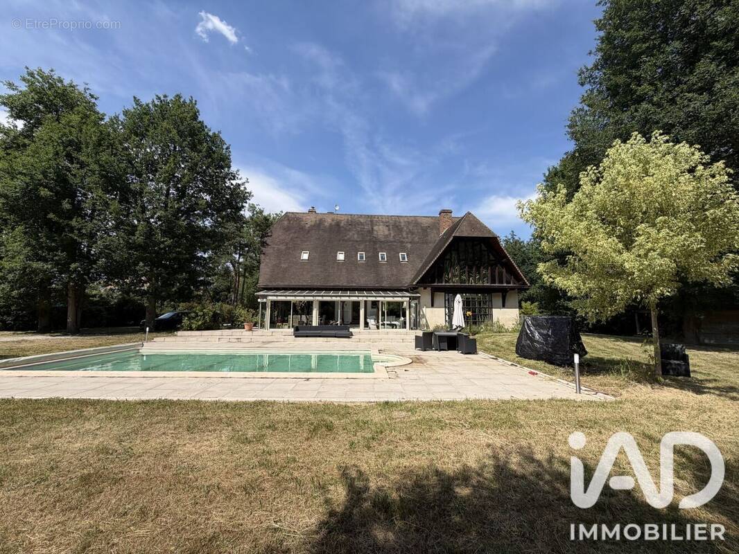 Photo 1 - Maison à HOUDAN