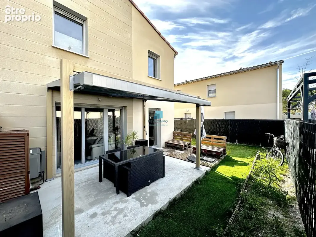 Photo Maison à Le Pontet au prix de 240 000€