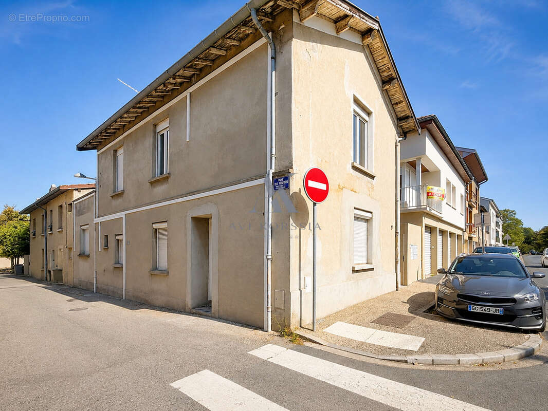 Sathonay-Camp   Appartement T2 39 m2 avec extérieur de 10 m2 - photo 5