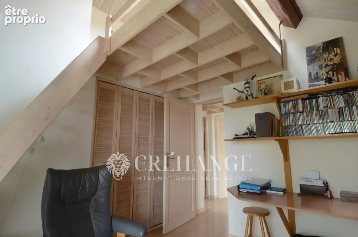 Maison de 200m² - 6 pièces - Dépendances - photo 16