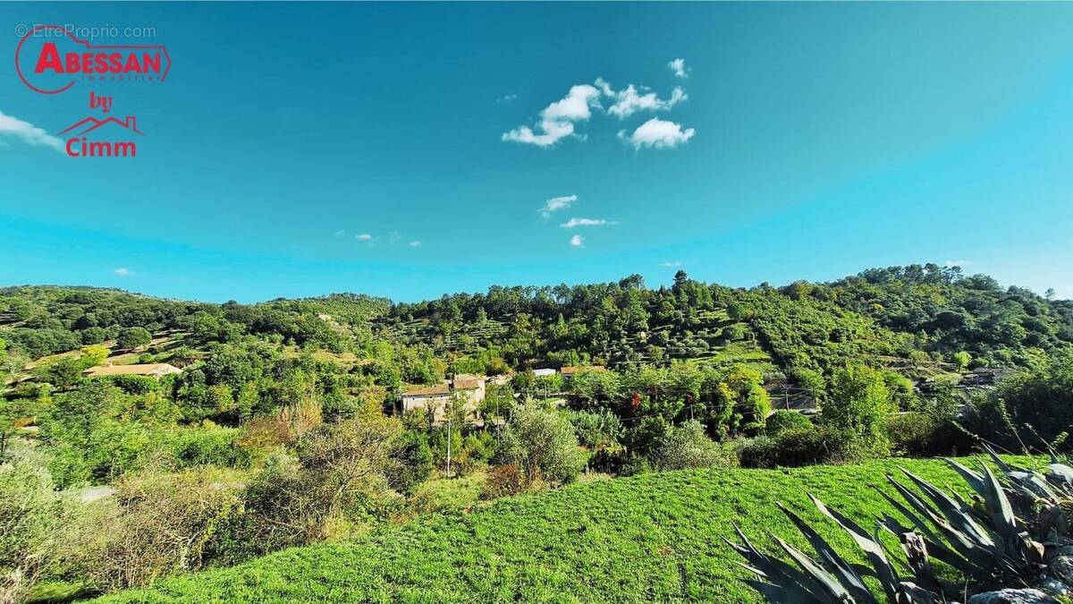 Terrain à COURRY