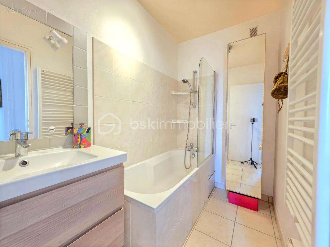 Appartement à BALLAINVILLIERS