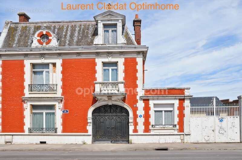 Maison à SAINT-QUENTIN