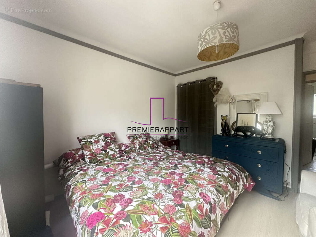 Appartement à SARTROUVILLE