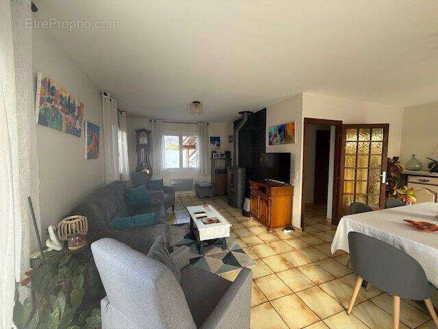 Maison à DIVONNE-LES-BAINS