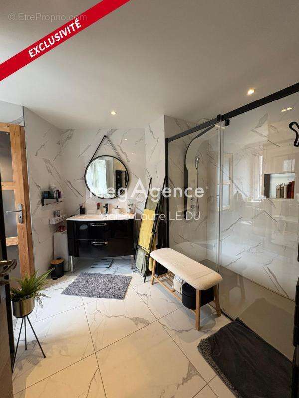 Charme et authenticité aucun travaux + garage, commerces à pied - photo 6