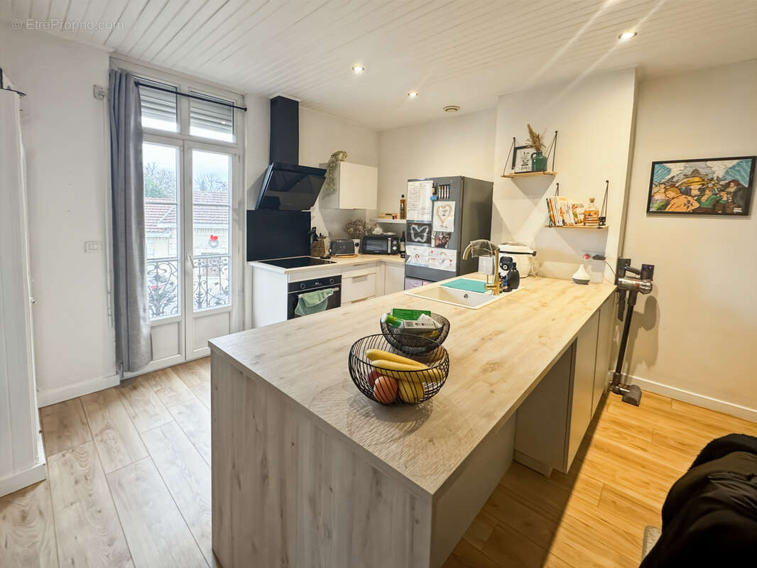 Appartement à LE TEMPLE