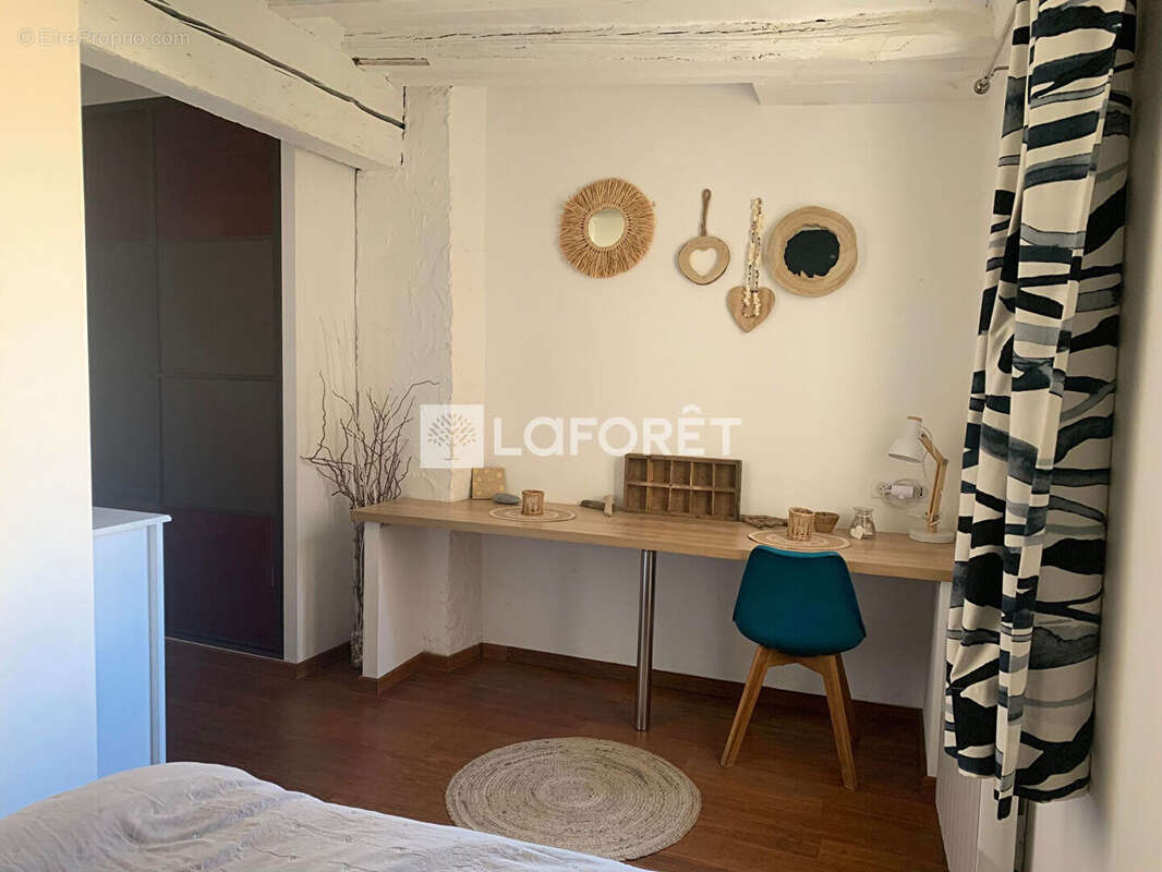 Appartement à L'ISLE-SUR-LA-SORGUE