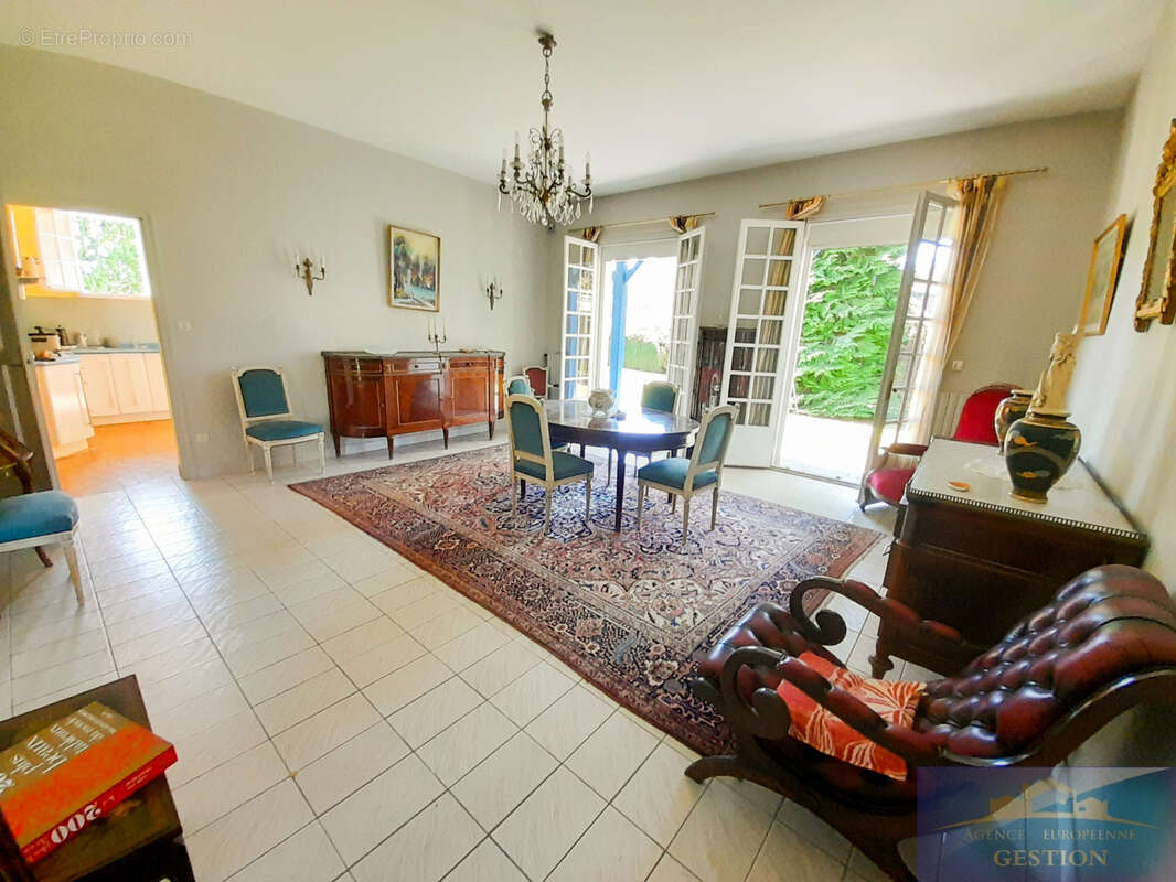 Maison à LOURDES