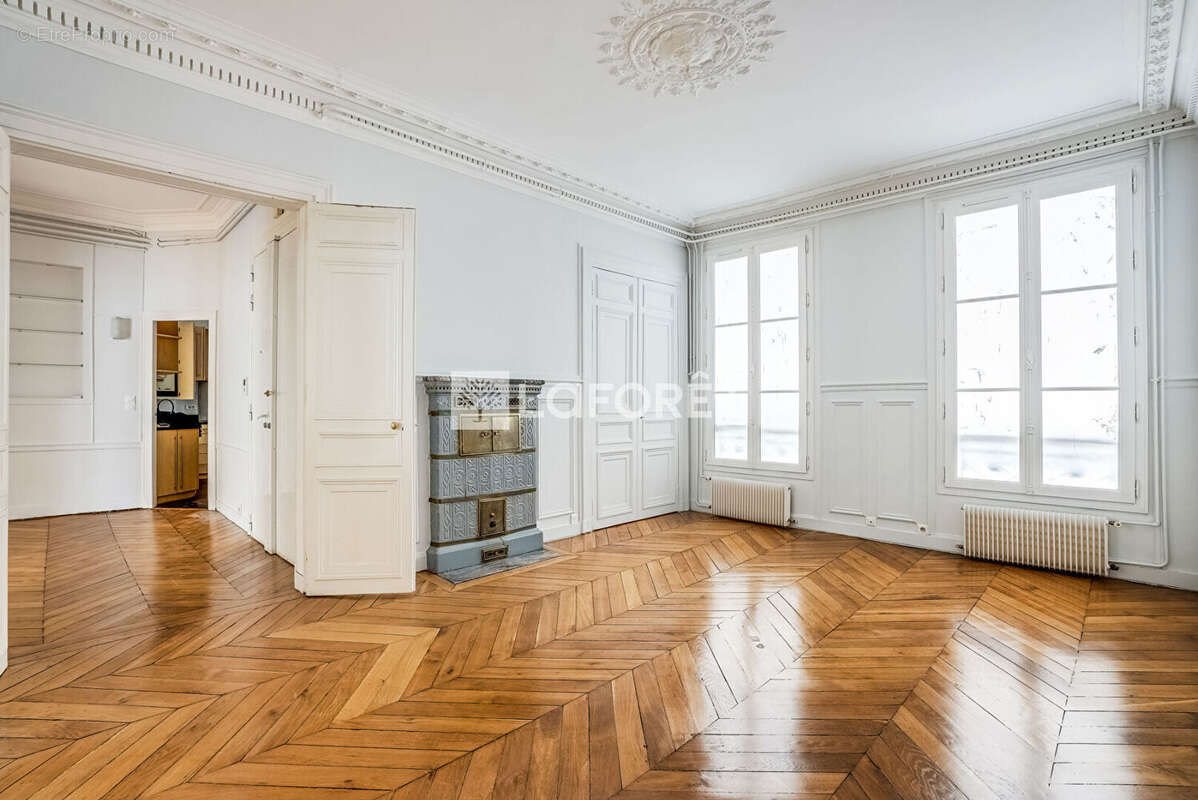 Appartement à PARIS-9E