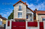Maison à CHALETTE-SUR-LOING