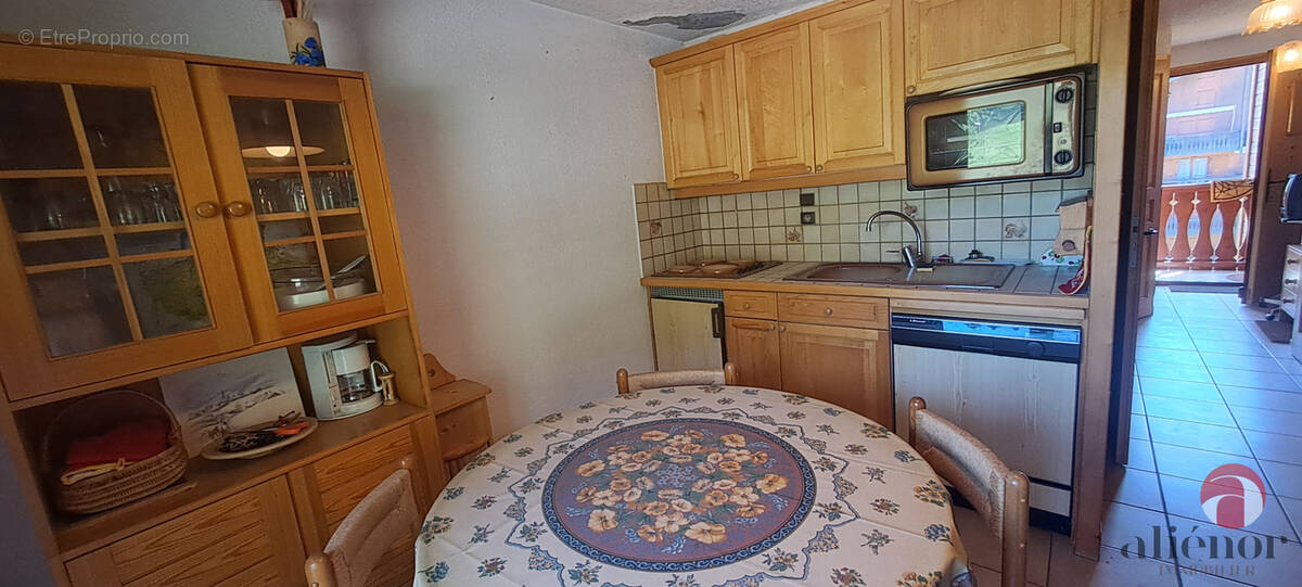Appartement à MORILLON
