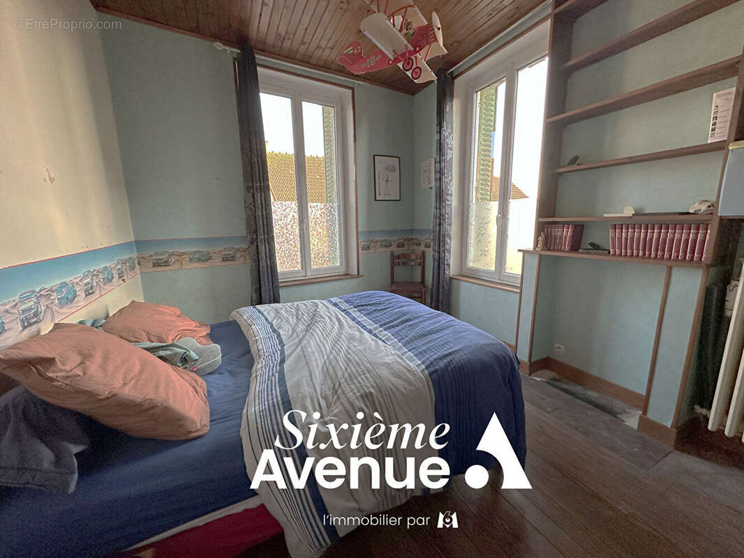 Maison à FERE-CHAMPENOISE