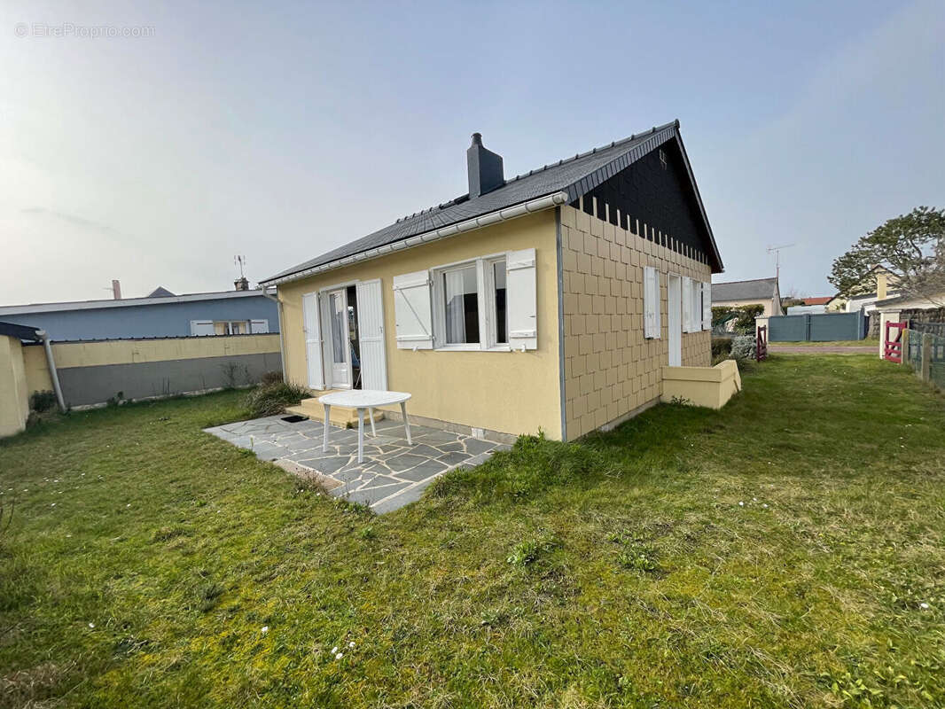 Maison à SAINT-GERMAIN-SUR-AY